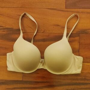 Victoria's Secret Cream Bra